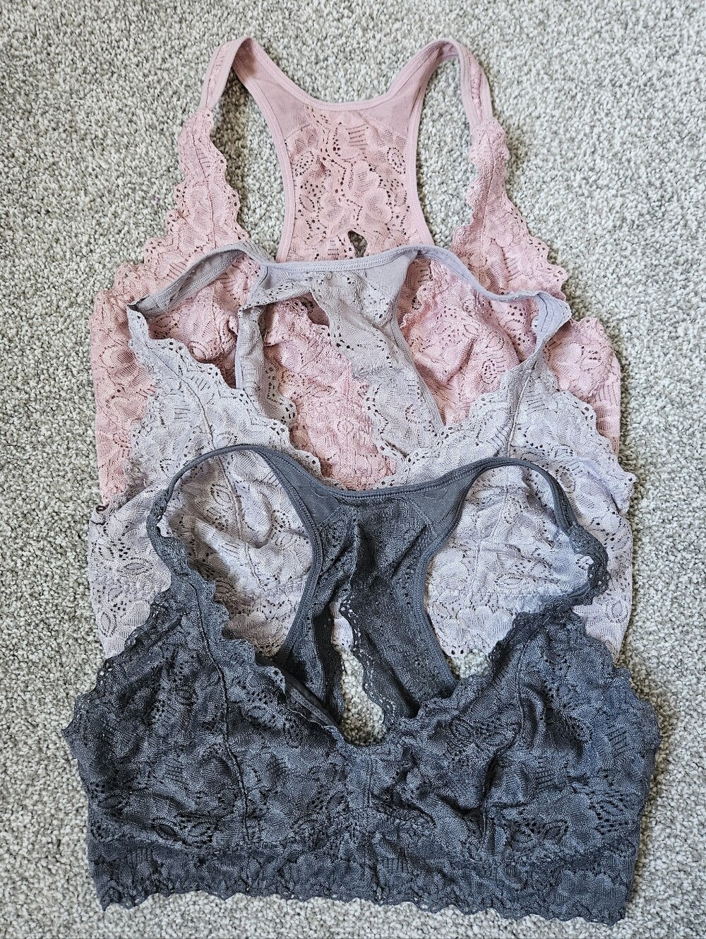 Three Black Bow Lace Bras Wireless Light Support Small Grey/Mauve/Rose